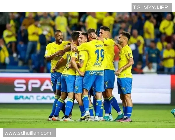 唐卡斯与吉灵汉姆的精彩对决分析与赛季展望